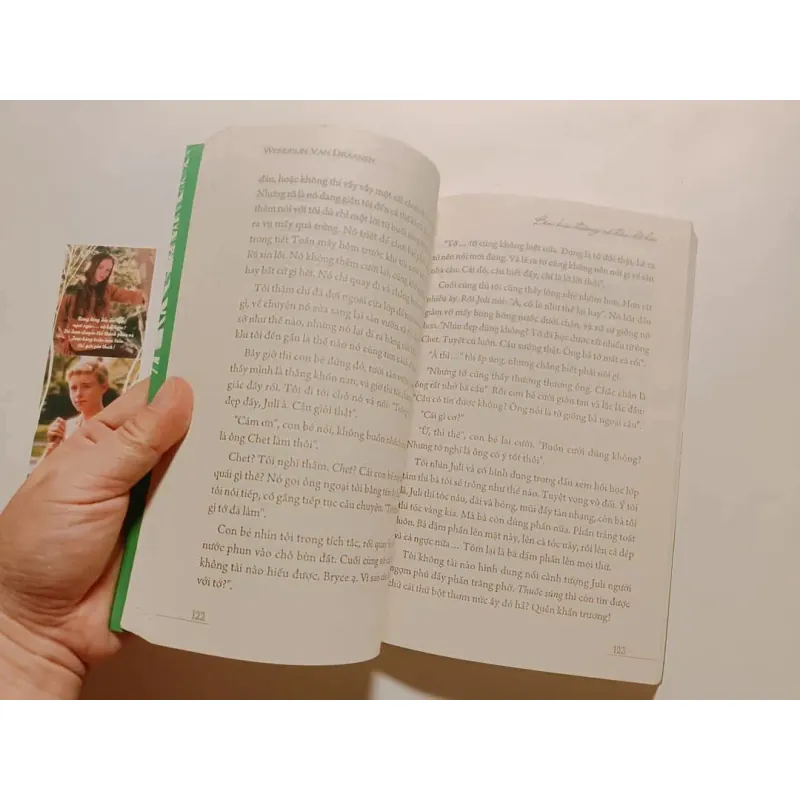 Bên Kia Đường Có Đứa Dở Hơi - Wendelin Van Draanen 777180