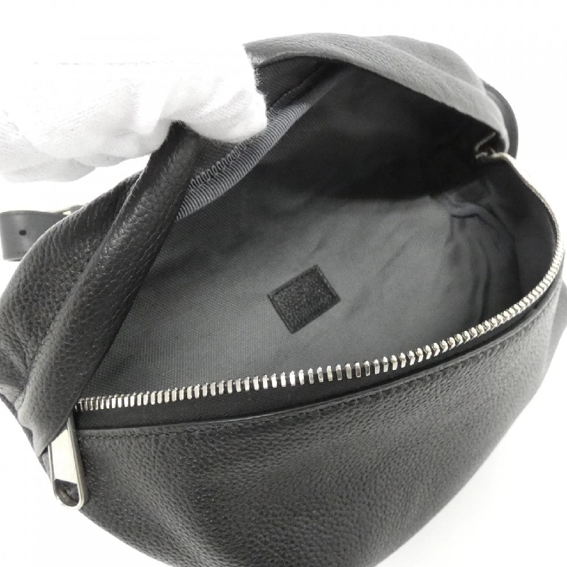 Túi đeo hông Gucci 768111 AACXC 609488