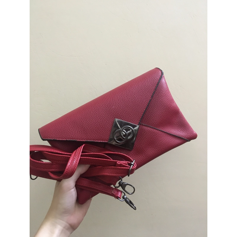Túi clutch/đeo chéo màu đỏ 524599