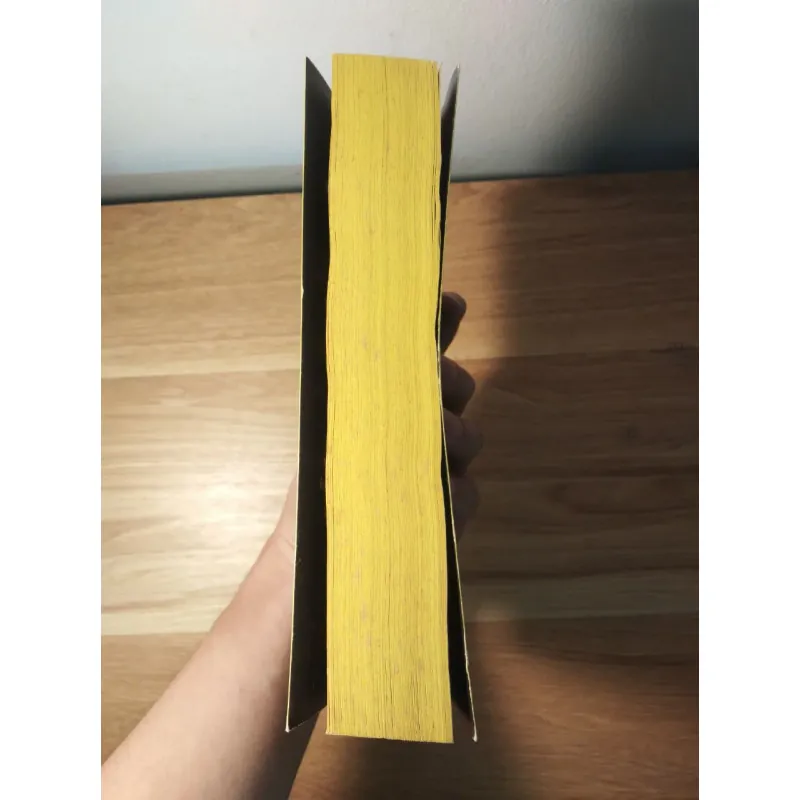 Sách the hate u give (Bản tiếng anh ) 797109