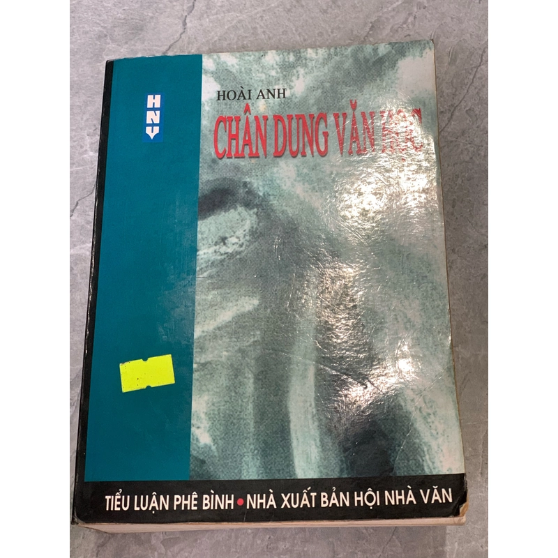 CHÂN DUNG VĂN HỌC 335956