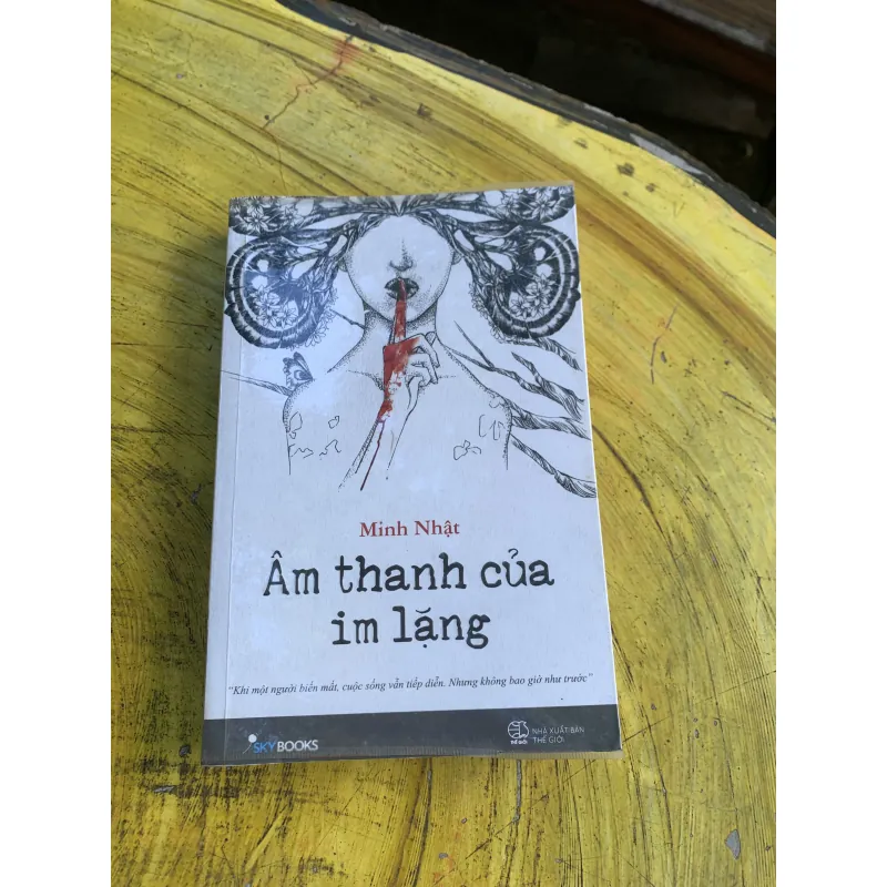 ÂM THANH CỦA SỰ IM LẶNG 745787