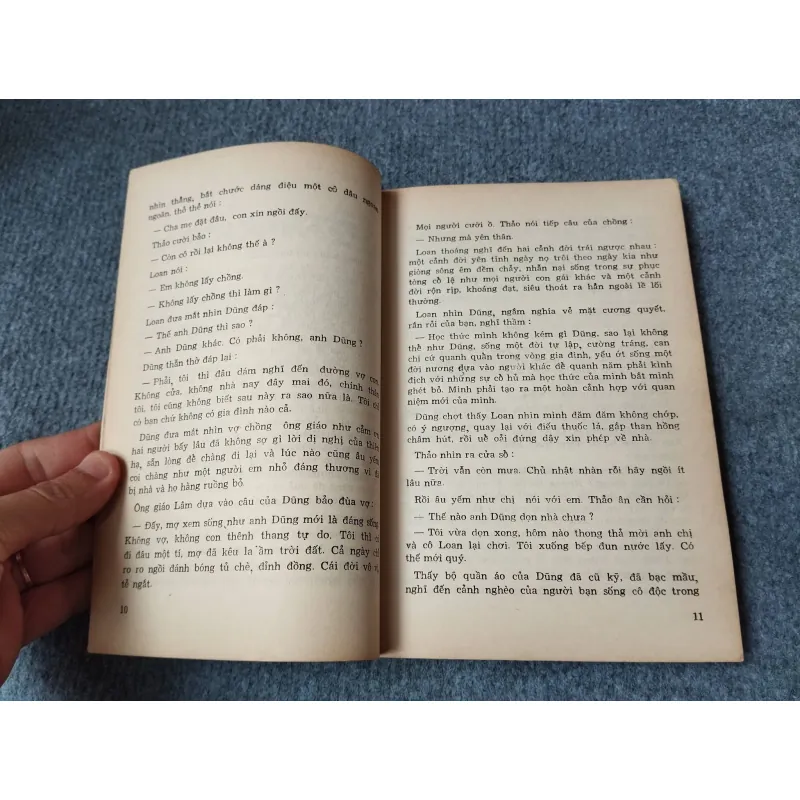 VĂN XUÔI LÃNG MẠN VIỆT NAM (1930 - 1945) TẬP BA 729245