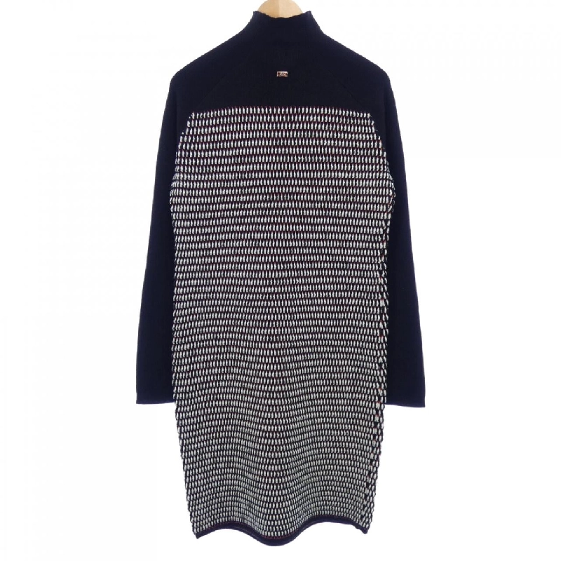 Đầm ESCADA SPORT - Hàng hiệu Authentic 811071