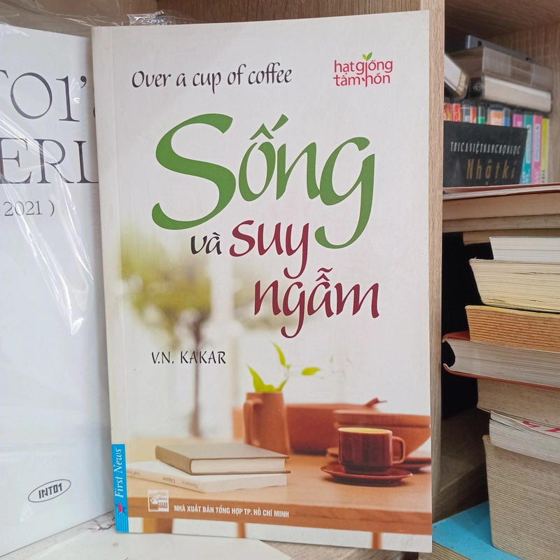 Sống Và Suy Ngẫm 📚 501333