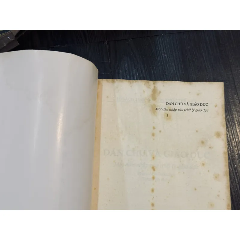 Dân chủ và giáo dục 593351
