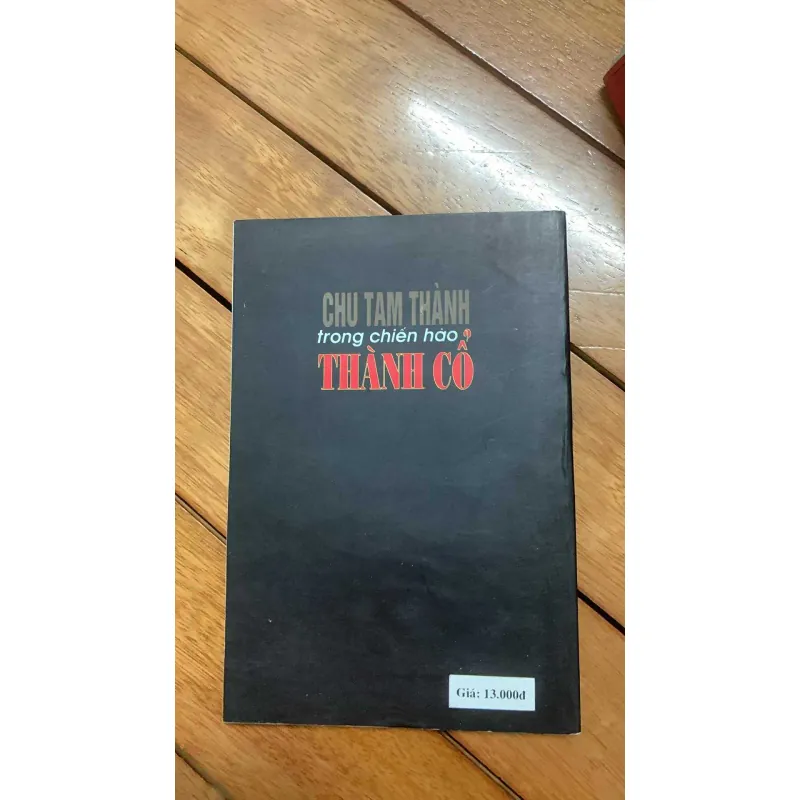 Chu tam thành trong chiến hào thành cổ 796996