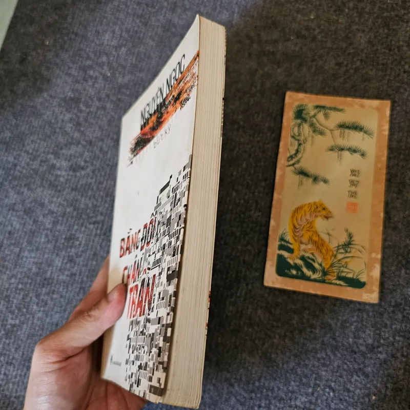 Bằng đôi chân trần - Nguyên Ngọc 735160