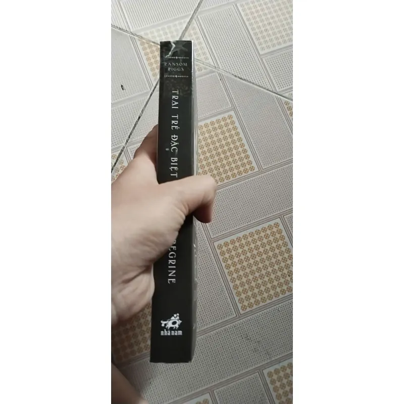 Trại Trẻ Đặc Biệt Của Cô Peregrine - Tập 1, mới 80% (Rách gáy có dán keo) (KimT) 562643