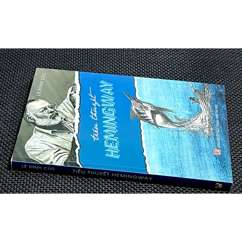 TIỂU THUYẾT HEMINGWAY - LÊ ĐÌNH CÚC 1013725
