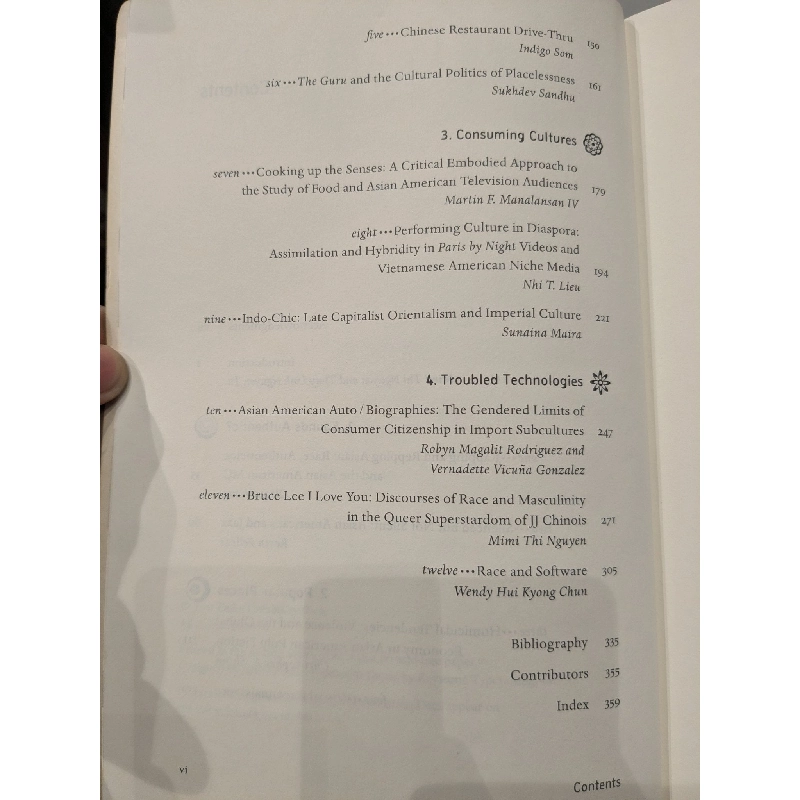 Alien Encounters - Nguyen & Tu 788556