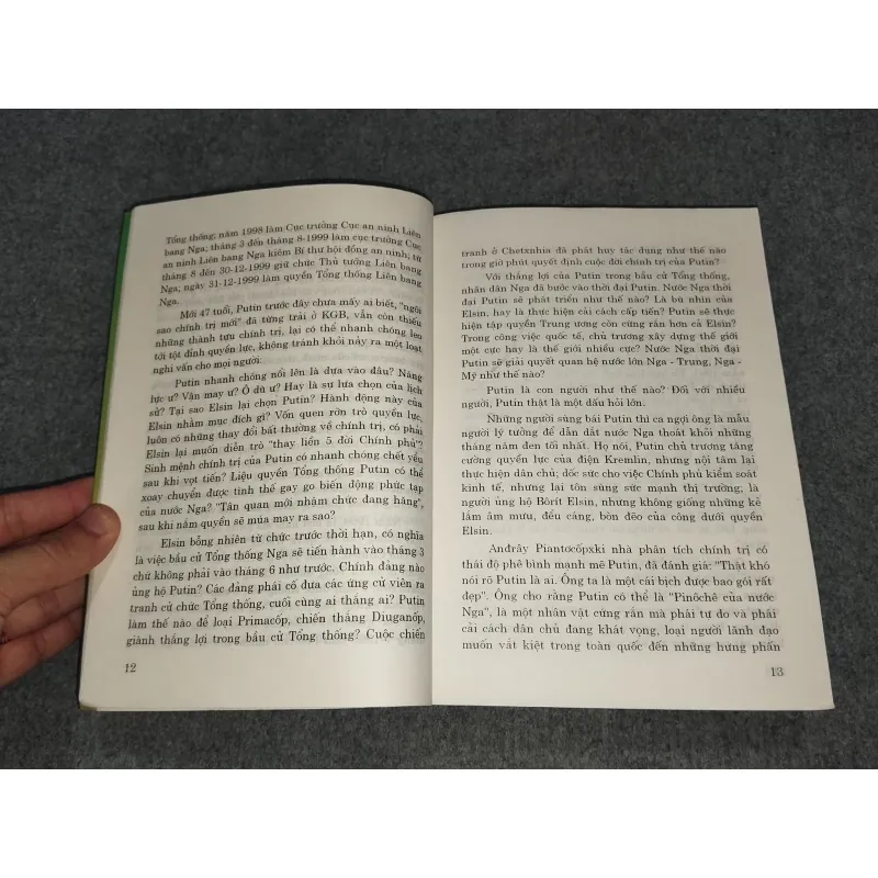 PUTIN TỪ TRUNG TÁ KGB ĐẾN TỔNG THỐNG LIÊN BANG NGA 701075
