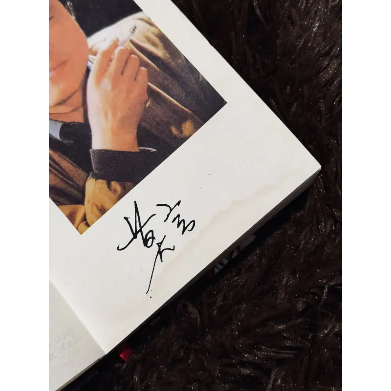 Rừng xanh lá đỏ 1001641