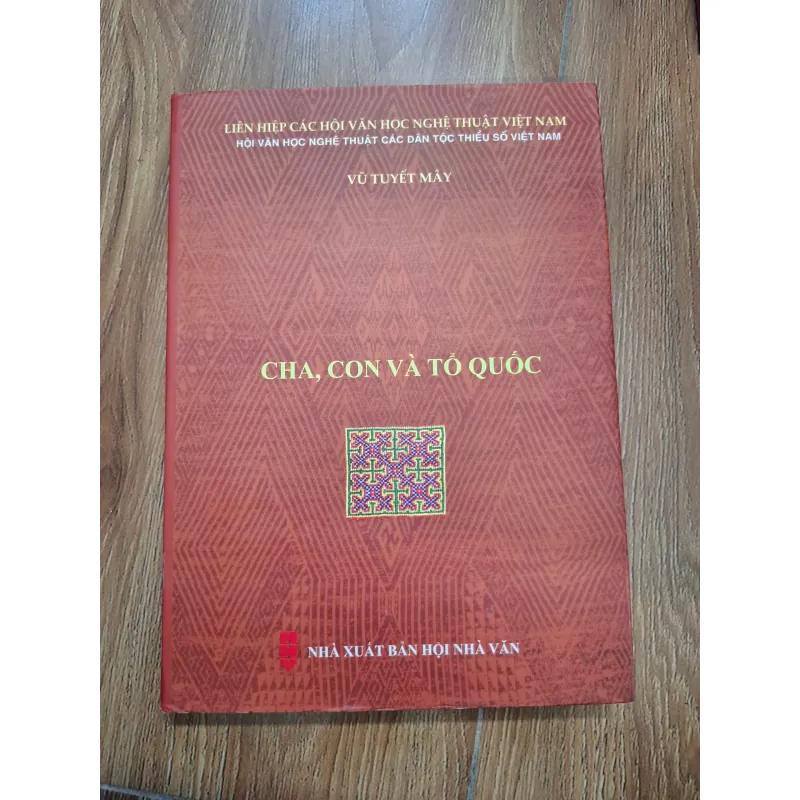 Cha, con và Tổ quốc - Vũ Tuyết Mây - Văn học/Ký 761563