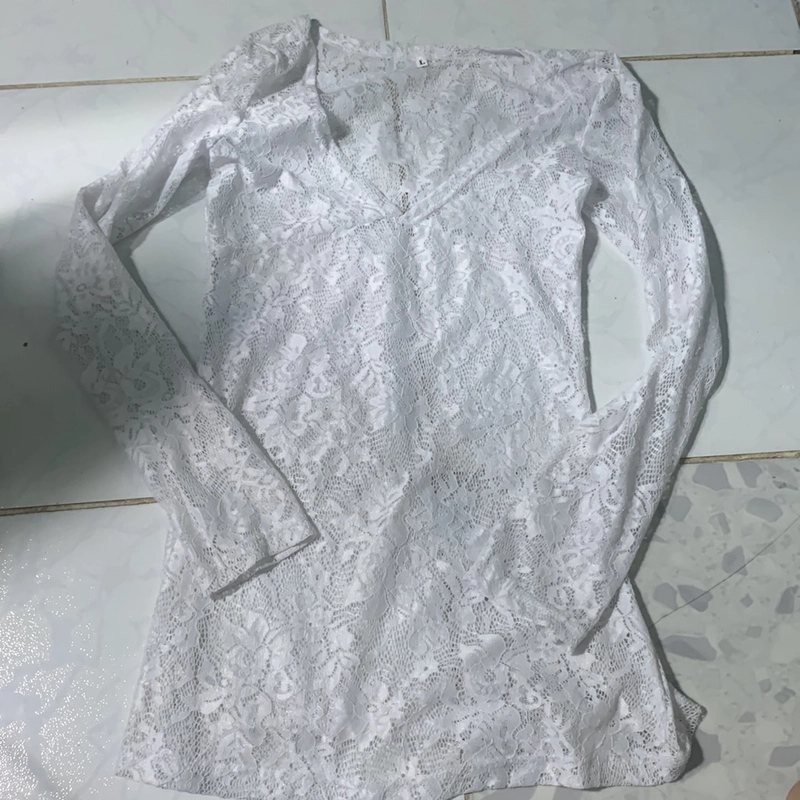 Áo lưới trắng mặc biển 20k/ sz M  337668