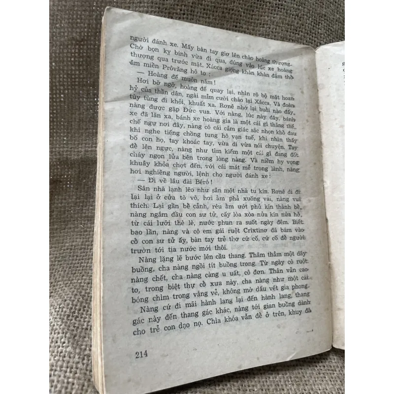 Emile Zola - Mồi NGON CHO bầy sói 993722