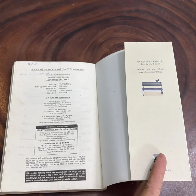 II Sách Hay: Bước Chậm Lại Giữa Thế Gian Vội Vã - Đại Đức Hae Min - 2019 987422