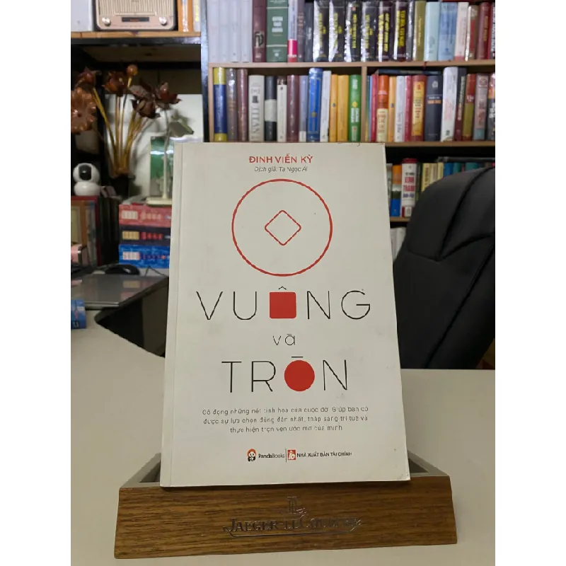 Vuông và Tròn - Tác giả Đinh Viễn Kỳ- Kỹ Năng Sống- Sách lưu kho mới 95% STB622 Blogmeo 27525 584955