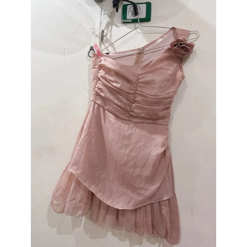 váy màu hồng size S, chất vải lụa 1051822
