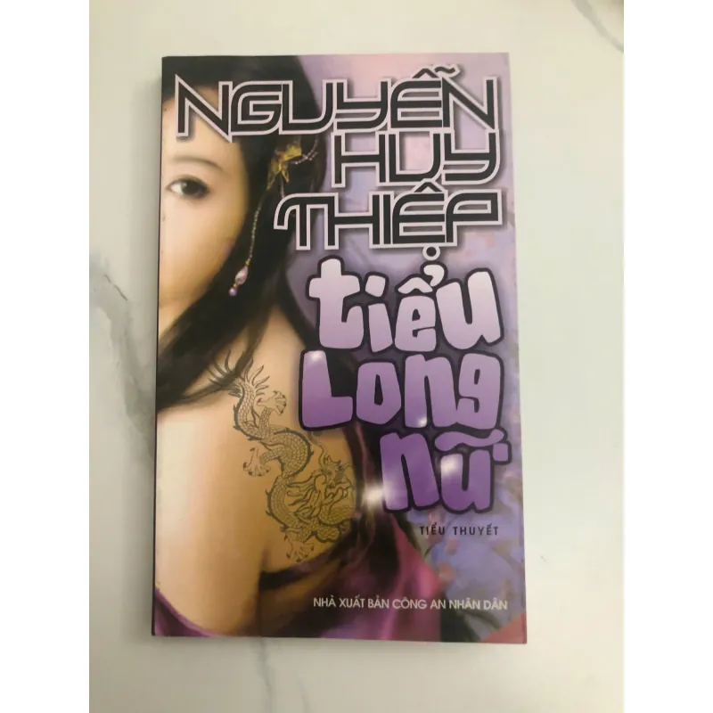 Tiểu long nữ – Nguyễn Huy Thiệp 732468