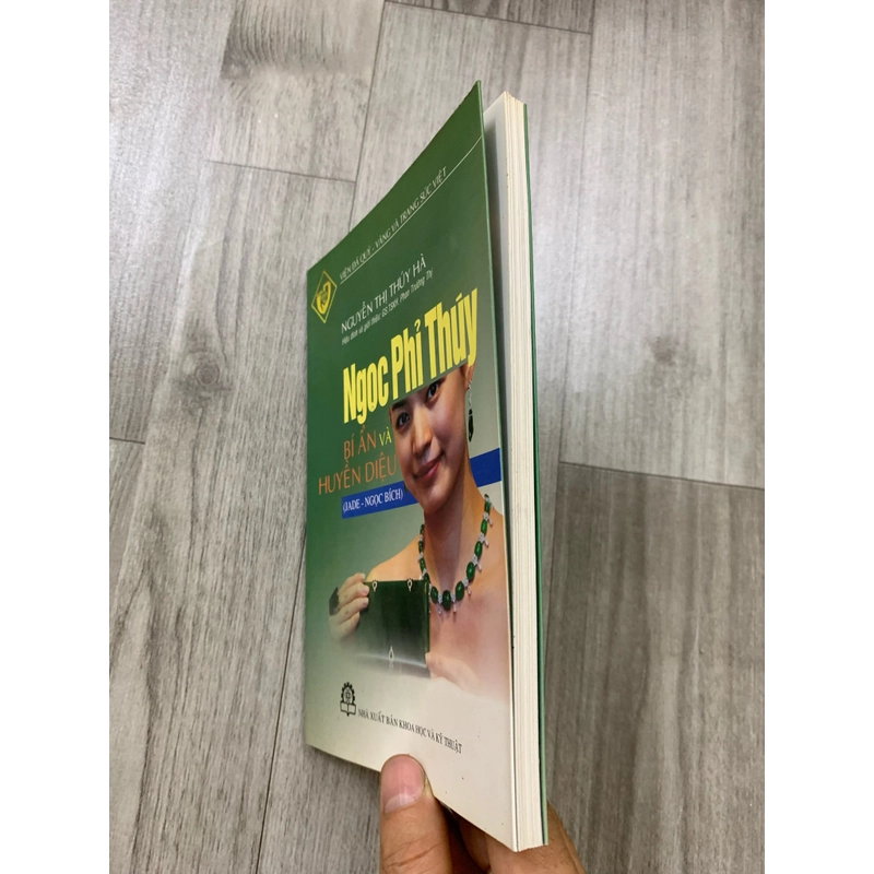 Ngọc phỉ thuý bí ẩn và huyền diệu. 1a4 458321