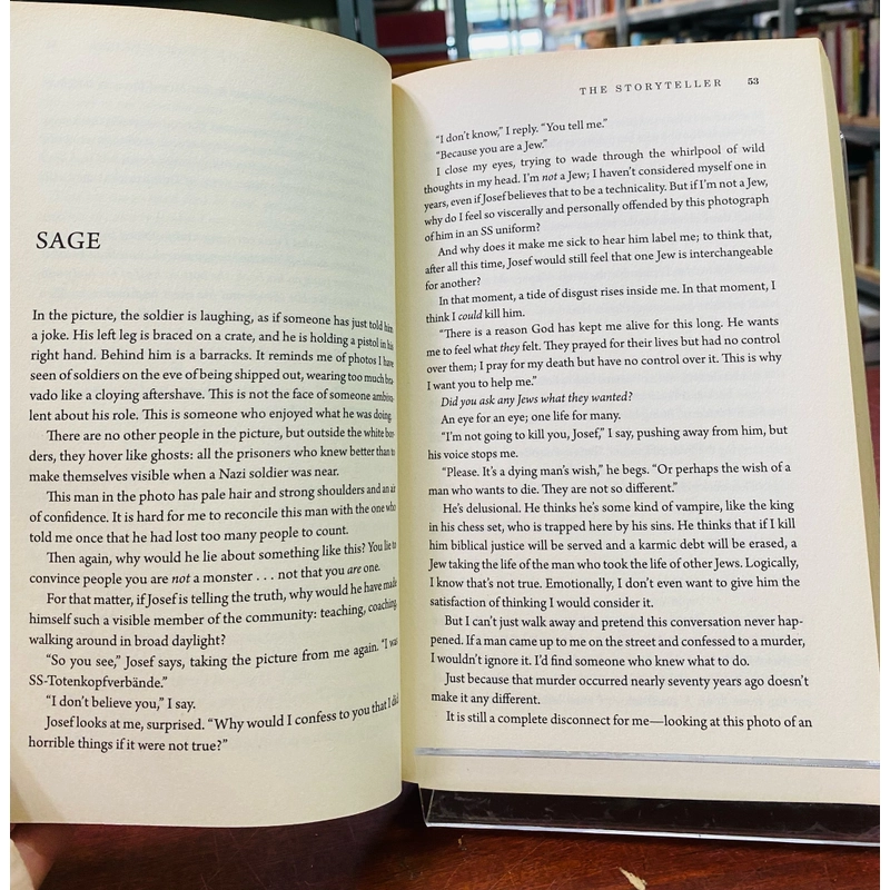 JODI PICOULT - THE STORYTELLER  519978