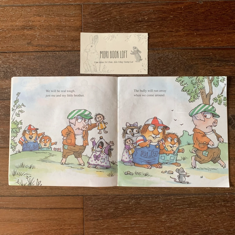 Sách ngoại văn Just Me and My Little Brother (Little Critter), Used, minh họa cổ điển 498069