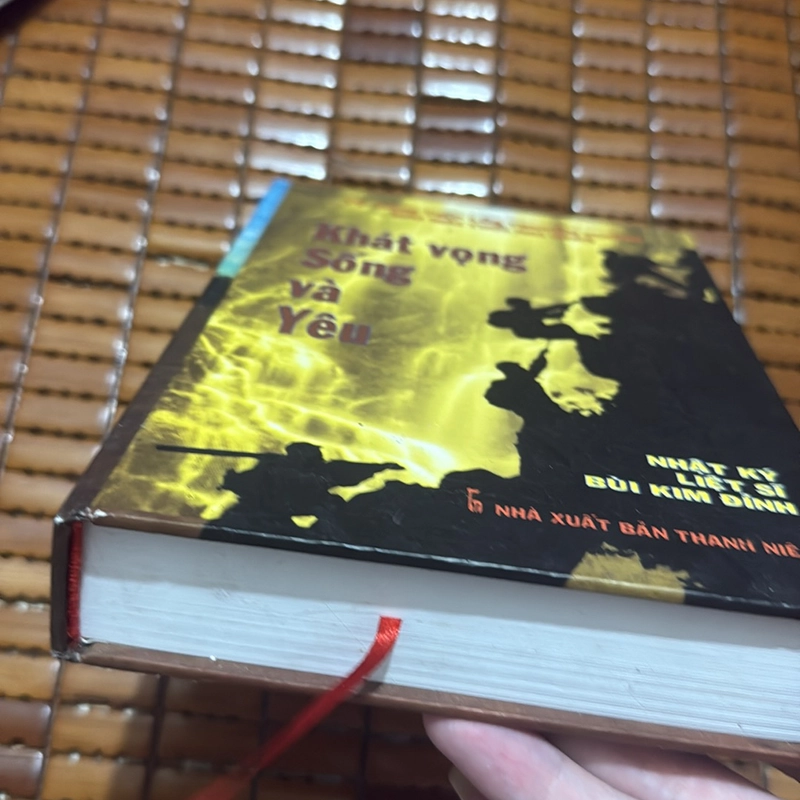 Khát vọng sống và yêu  523392