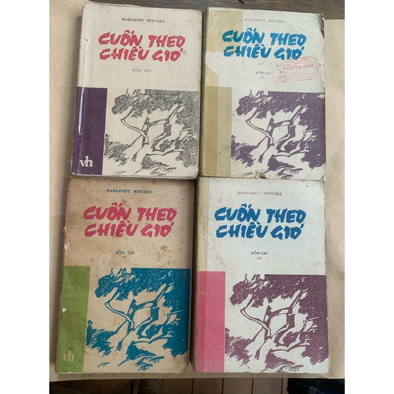 Cuốn theo chiều gió, bốn tập, Dương Tường dịch 335617