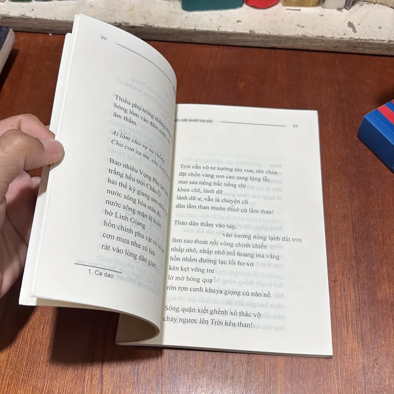 II Trường Ca: Chín Cơn Mưa Và Mẹ - Nguyễn Hữu Quý - 2020 786208