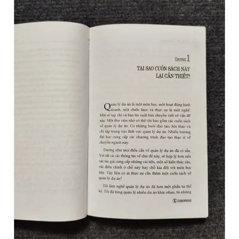 Quản Lý Dự Án Trên Một Trang Giấy (Tên tiếng Anh: The One-Page Project Manager). 1023100