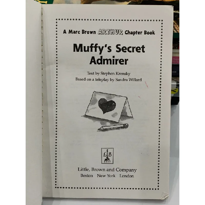 Arthur Chapter Book: Muffy's Secret Admirer – Marc Brown 559572