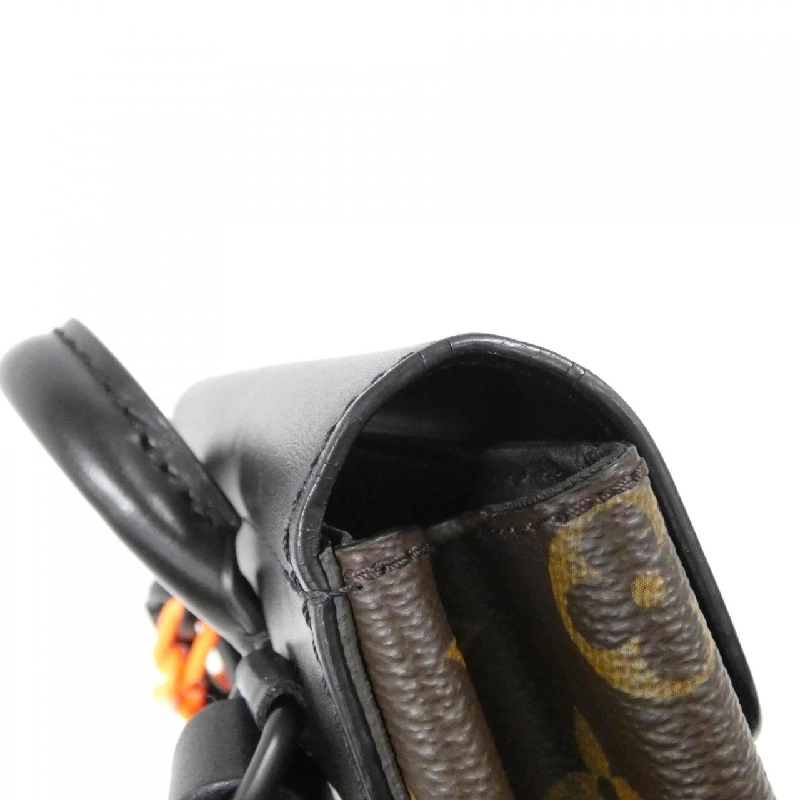 Túi đeo vai Louis Vuitton Monogram (LV Friends) Steamer XS M80327 - Hàng hiệu Chính hãng 803231