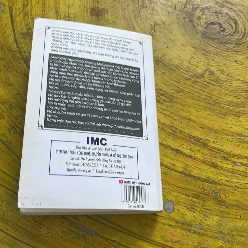 17 NGƯỜI MỘT GƯƠNG MẶT- RICHARD BAER 574780