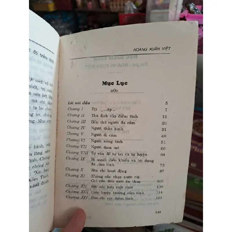 Đức điềm tĩnh - Hoàng Xuân Việt - 1999 mới 70% rách trang - KỸ NĂNG - HCM0111 629506