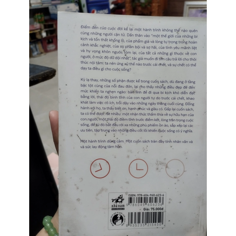 Điểm đến của cuộc đời: Đồng hành với người cận tử và những bài học cho cuộc sống"  496560