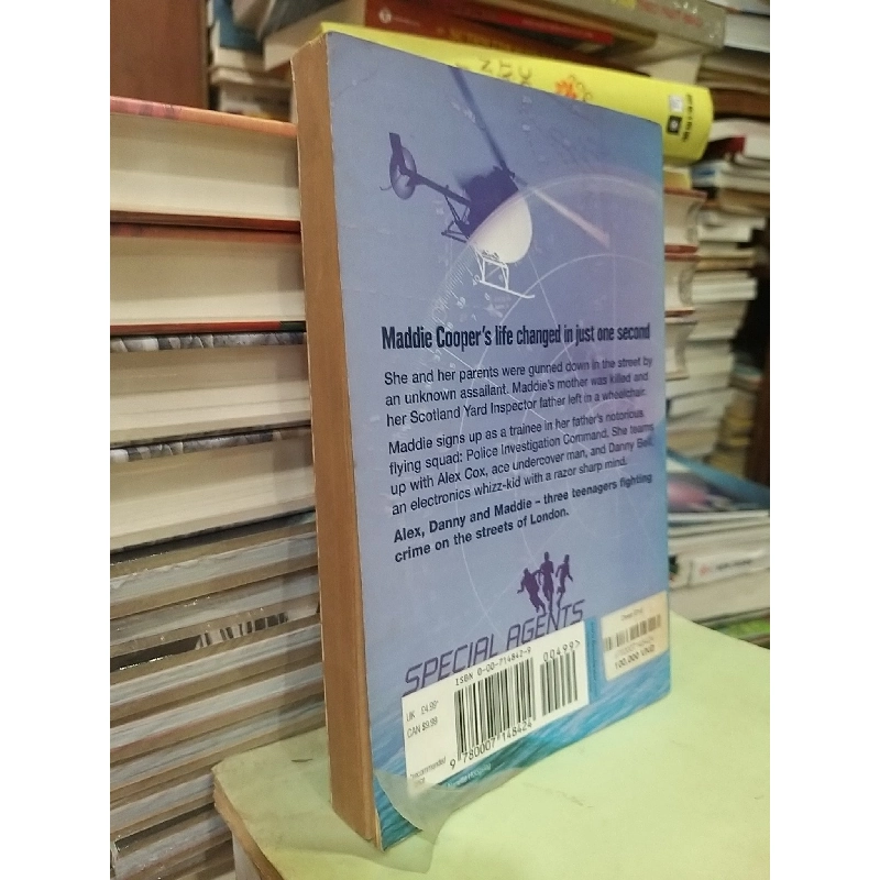 Special Agents: Deep End - Sam Hutton 997326