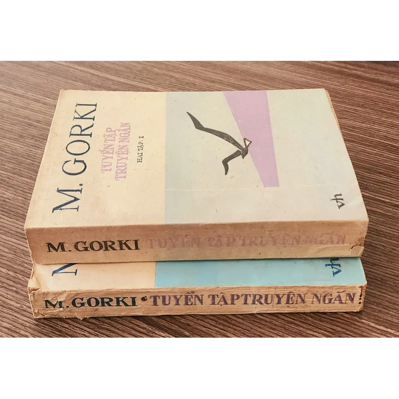 Bộ 2q tuyển truyện ngắn của nhà văn Nga Maxim Gorky 763735