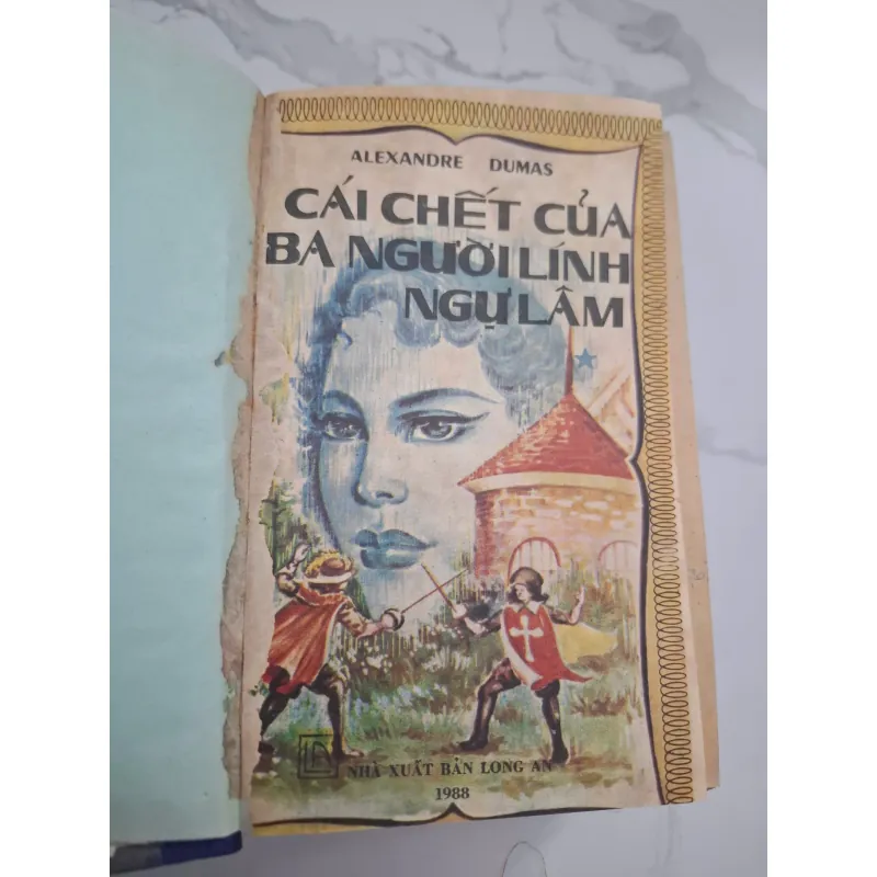 Cái chết của ba người lính ngự lâm – Alexandre Dumas 759016