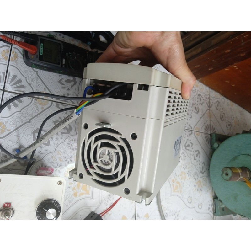 Biến tần Delta 5.5kw-3pha-380Vac 69490