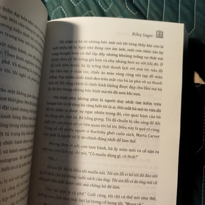 Về nhà trước trời tối - Riley Sager 997029