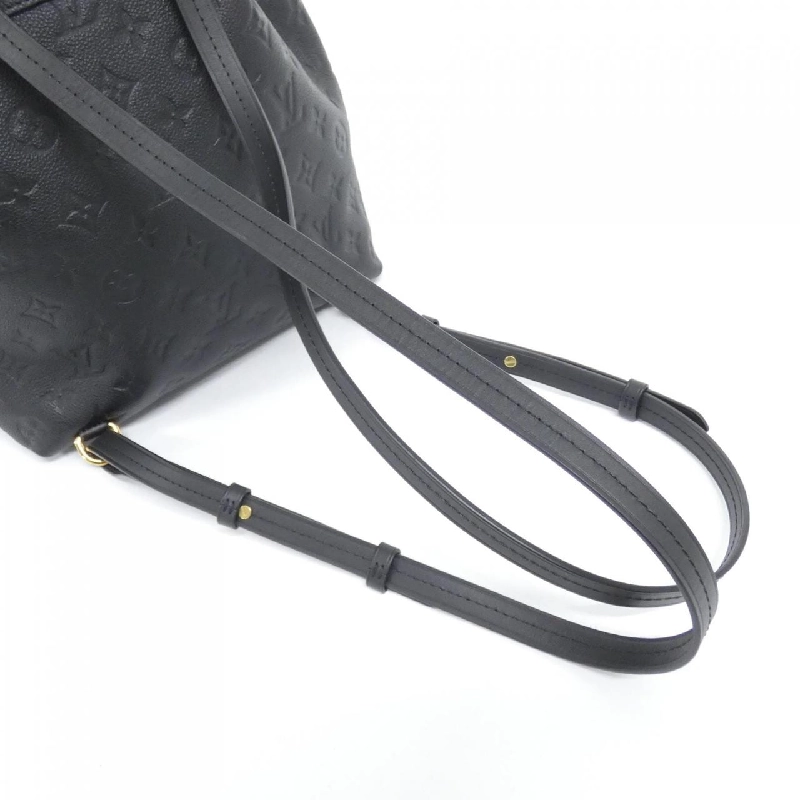 Balo Louis Vuitton Monogram Empreinte Montsouris PM M45205 608371