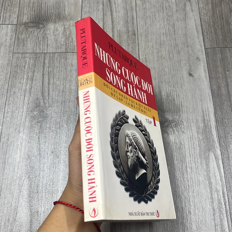Những cuộc đời song hành tập 1. 3a4 542815