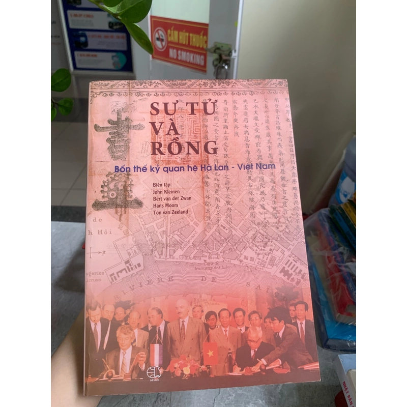  SƯ TỬ VÀ RỒNG - BỐN THẾ KỶ QUAN HỆ VIỆT NAM HÀ LAN  273960