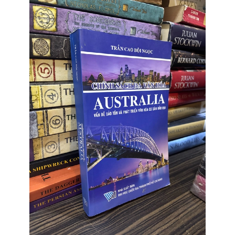 Chính sách đa văn hóa Australia vấn đề bảo tồn và phát triển văn hóa cư dân bản địa - Trần Cao Bội Ngọc 358102