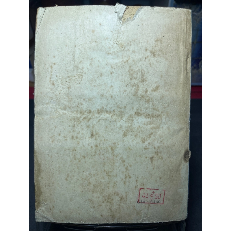 Tuổi xuân và con người 1981 mới 60% ố vàng rách góc gáy Cao Hải Thọ và Thu Hoài Giang HPB0906 SÁCH VĂN HỌC 458829