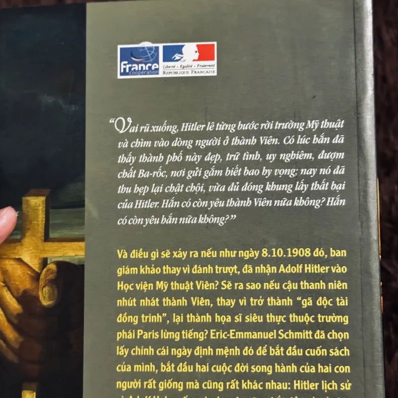 Nửa kia của Hitler 973317