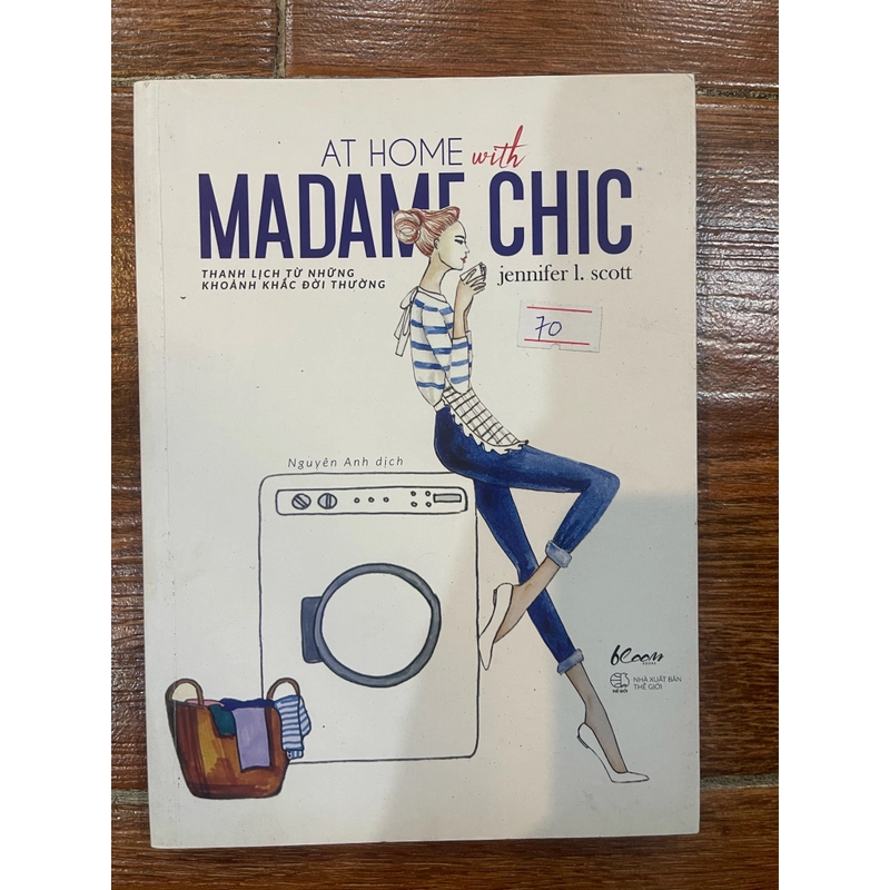 At home with Madam chic (k4) 336219