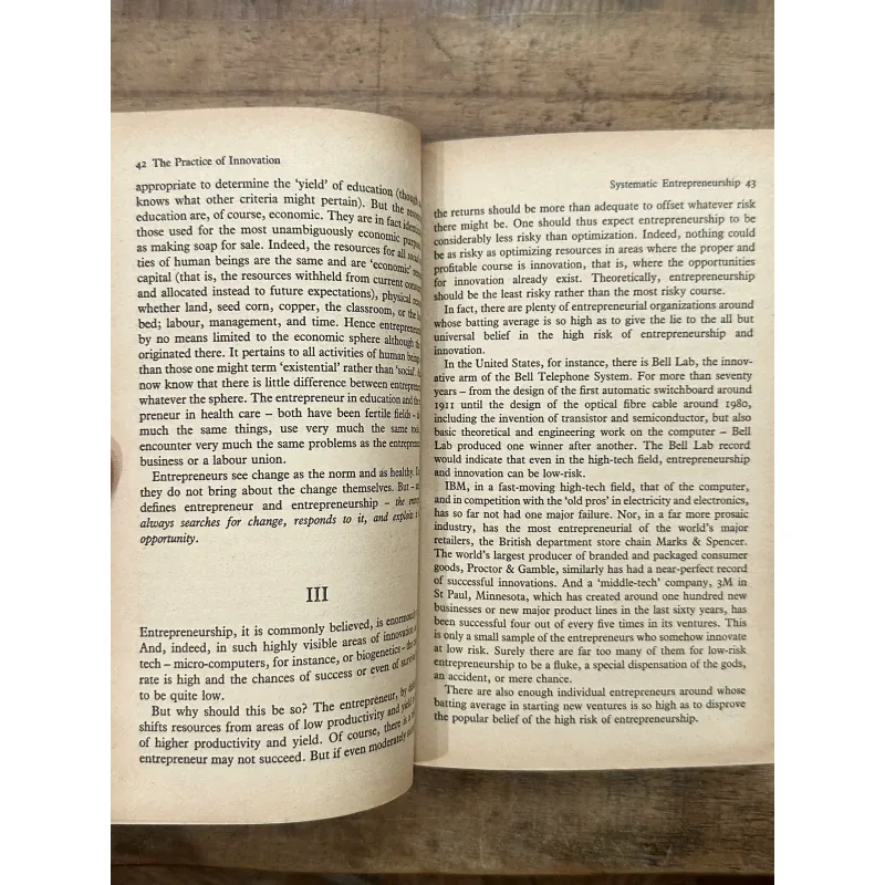 Innovation and Entrepreneurship - Peter F. Drucker 734864