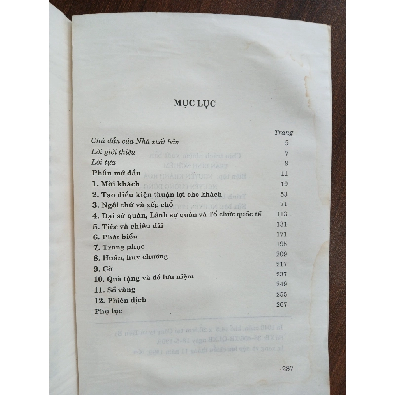 Lễ tân - công cụ giao tiếp<br>Louis Dussault, Lê Tấn 539517